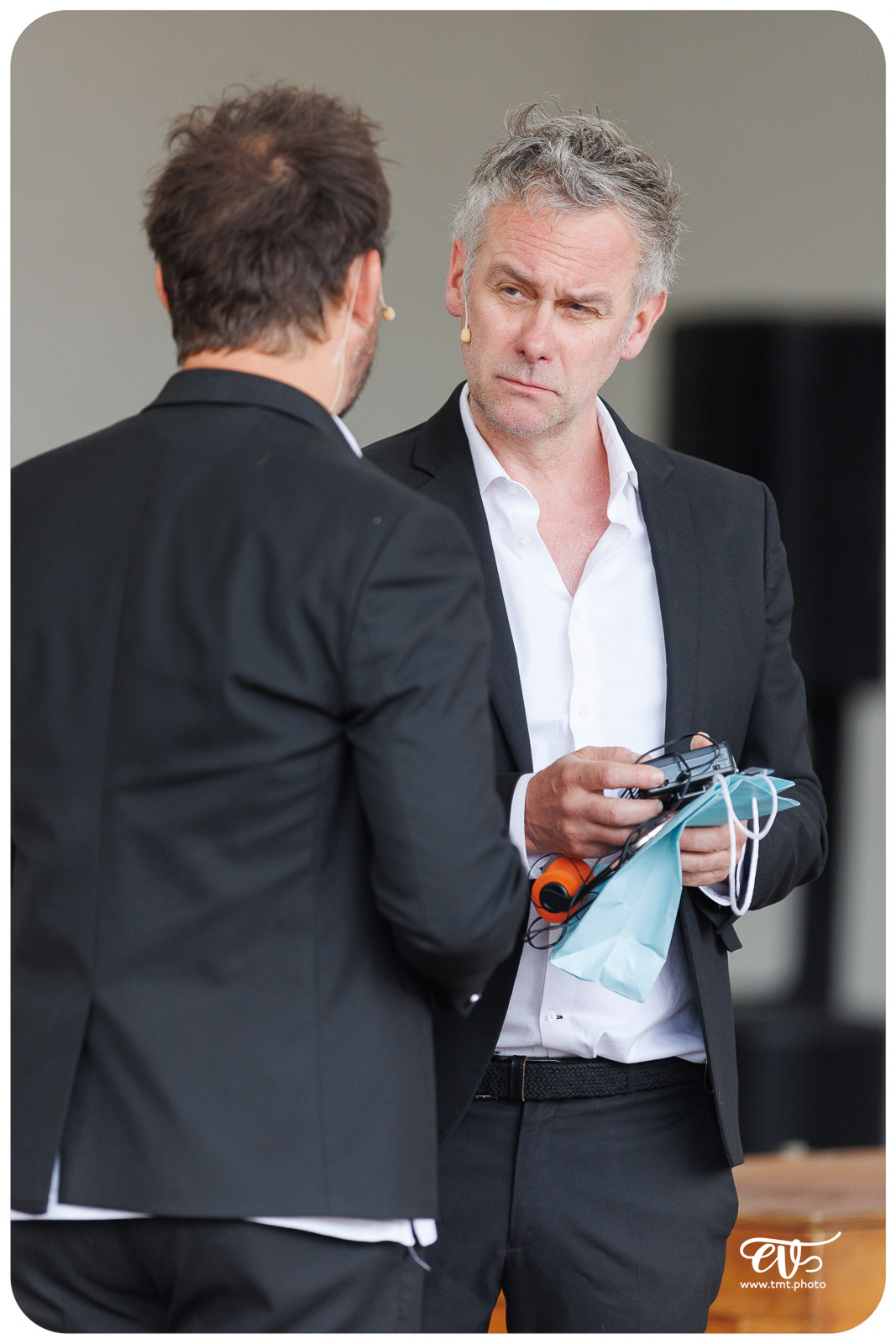 COWBOY OU INDIEN (GROUPE DEJA)